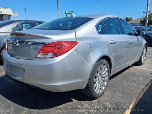 Quicksilver Metallic 2011 Buick Regal CXL