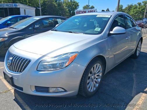Quicksilver Metallic 2011 Buick Regal CXL