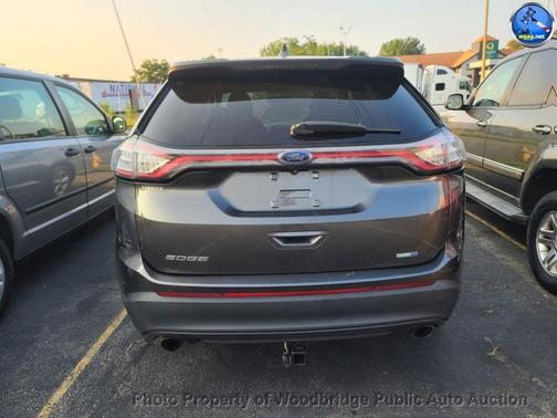 Magnetic Metallic 2018 Ford Edge SE
