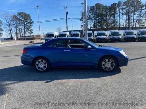 2009 Chrysler Sebring Base