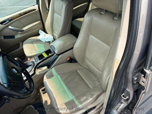 2005 BMW X5 3.0i