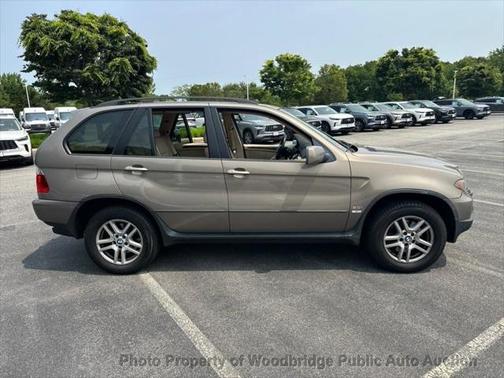 2005 BMW X5 3.0i
