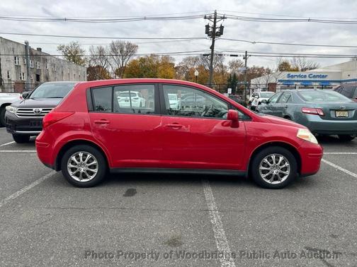 2009 Nissan Versa 1.8 S