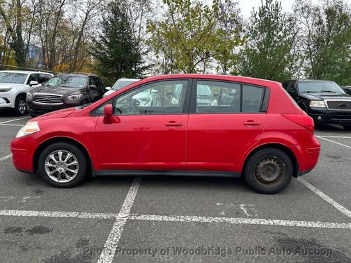 2009 Nissan Versa 1.8 S