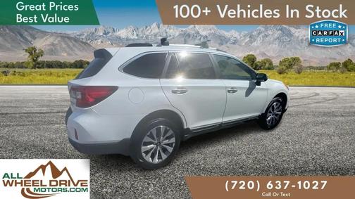 Crystal White Pearl 2017 Subaru Outback 2.5i Touring