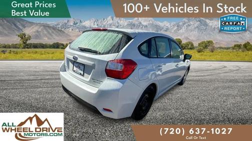 Crystal White Pearl 2016 Subaru Impreza 2.0i