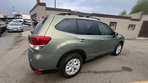 Jasper Green Metallic 2019 Subaru Forester Base