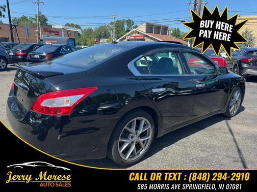 2011 Nissan Maxima SV