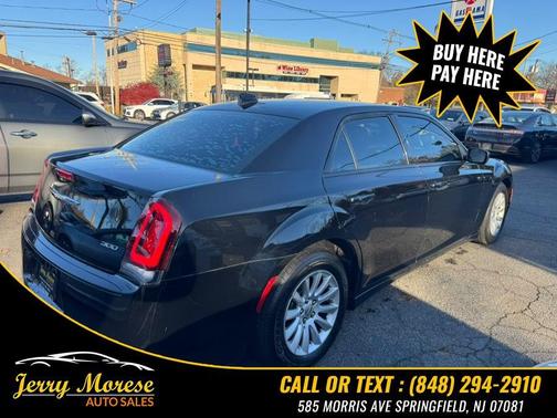 2018 Chrysler 300 Touring