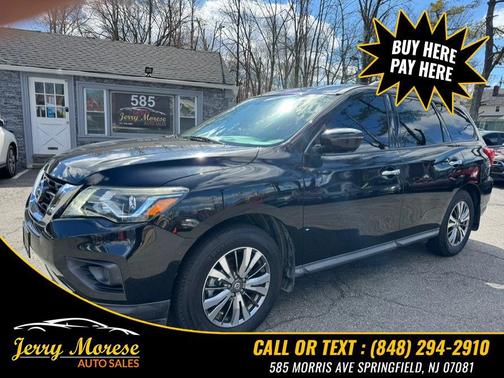 2018 Nissan Pathfinder SV