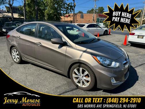 2013 Hyundai Accent GLS