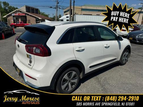 Snow White Pearl 2018 Kia Niro EX