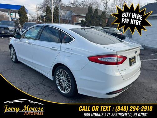 2015 Ford Fusion SE