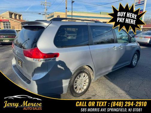 2013 Toyota Sienna XLE