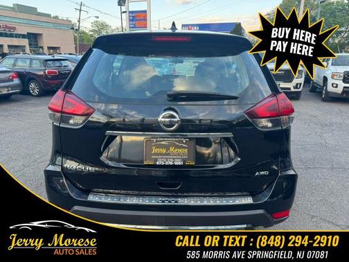 Magnetic Black 2018 Nissan Rogue SL