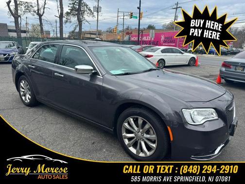 Granite Crystal Metallic Clearcoat 2019 Chrysler 300 Limited
