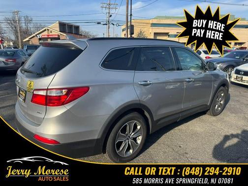 2016 Hyundai SANTA FE SE