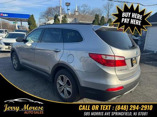 2016 Hyundai SANTA FE SE