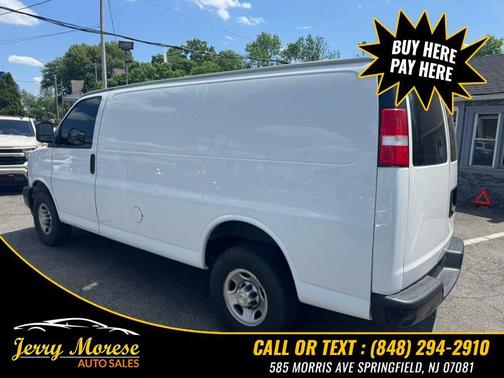 Summit White 2021 Chevrolet Express 3500 RWD 3500 Regular Wheelbase WT
