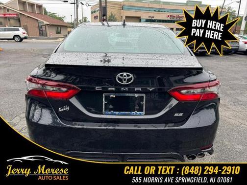 2022 Toyota Camry SE