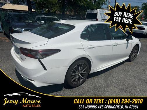 2021 Toyota Camry SE