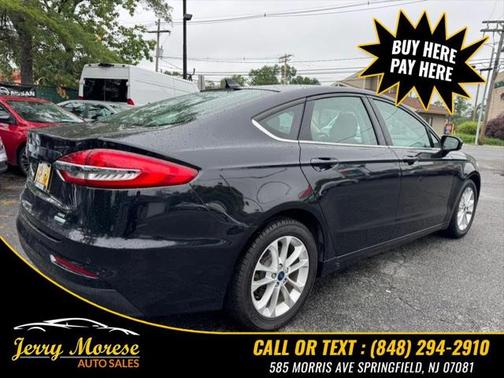 2020 Ford Fusion SE