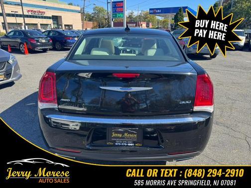 2019 Chrysler 300 Touring