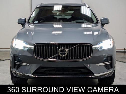 2023 Volvo XC60 Ultimate Bright Theme