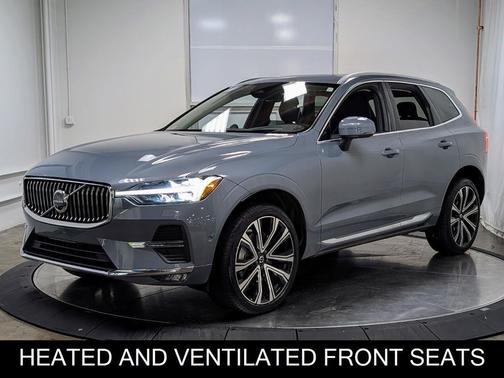 2023 Volvo XC60 Ultimate Bright Theme