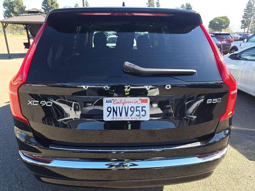 2024 Volvo XC90 Core Bright Theme