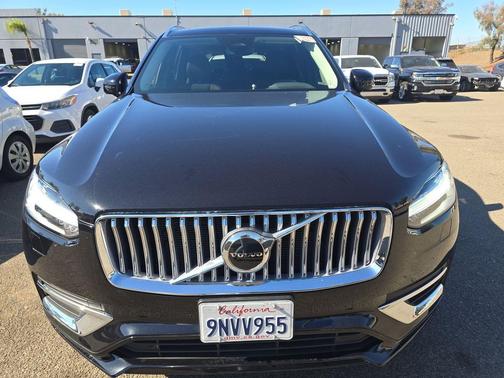 2024 Volvo XC90 Core Bright Theme