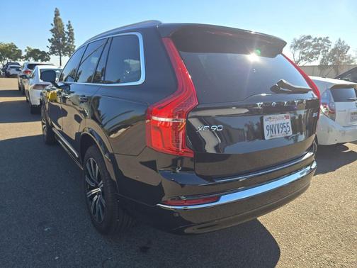 2024 Volvo XC90 Core Bright Theme