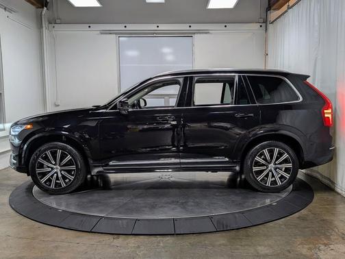 2024 Volvo XC90 Core Bright Theme