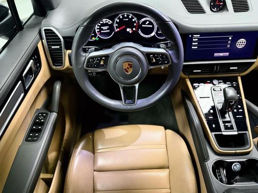 2022 Porsche Cayenne Platinum Edition