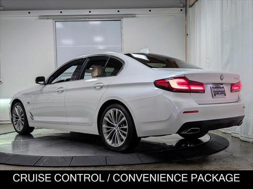 2022 BMW 530 i