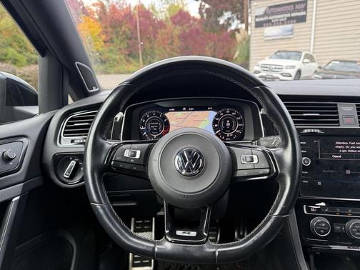 2019 Volkswagen Golf R 2.0T DSG