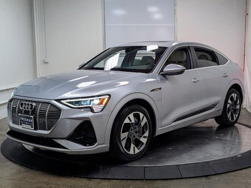 2023 Audi e-tron Sportback S line Premium