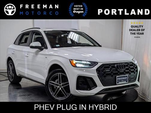 2022 Audi Q5 S line Premium Plus