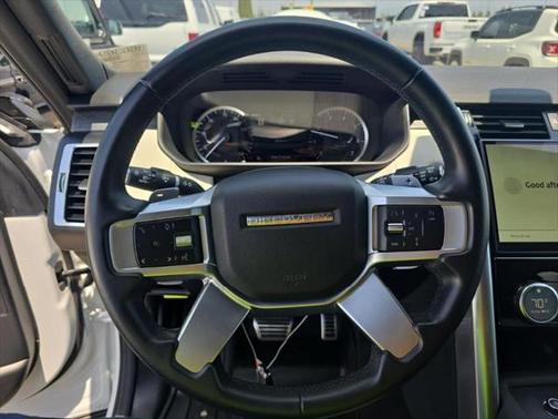 2023 Land Rover Discovery S R-Dynamic