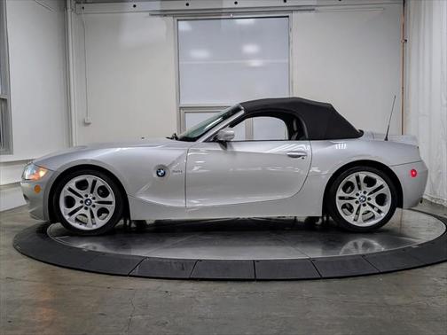 2005 BMW Z4 3.0i