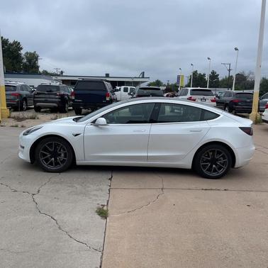 2020 Tesla Model 3 Standard Range