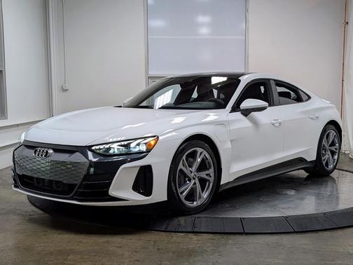 2022 Audi e-tron GT Premium Plus