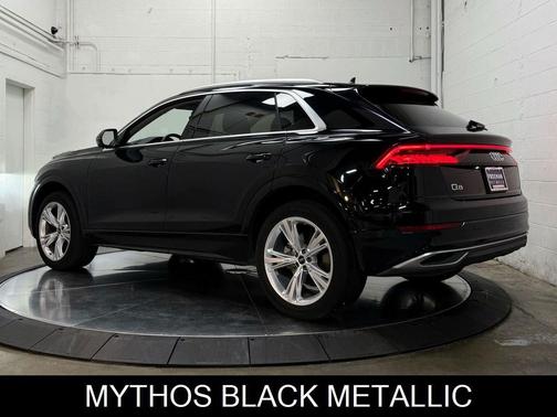 2023 Audi Q8 55 Premium Plus