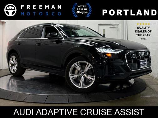 2023 Audi Q8 55 Premium Plus