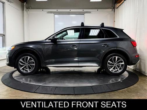 2022 Audi Q5 S line Prestige