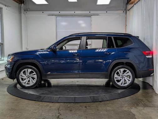 2022 Volkswagen Atlas 3.6L SE w/Technology