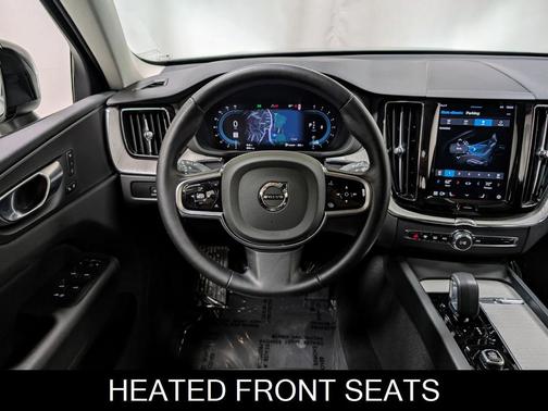 2025 Volvo XC60 Plus