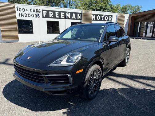 2021 Porsche Cayenne Base (Tiptronic)