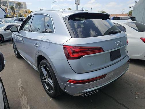 2022 Audi Q5 S line Premium