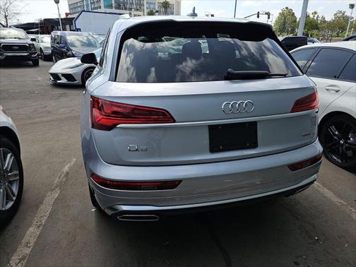 2022 Audi Q5 S line Premium